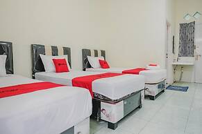 RedDoorz Syariah near Suzuya Mall Banda Aceh