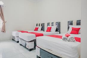 RedDoorz Syariah near Suzuya Mall Banda Aceh