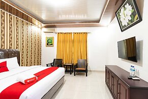 RedDoorz Plus near Universitas Methodist Medan