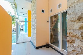 Sans Hotel Borobudur Banyuwangi