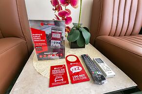 RedDoorz Syariah near Titik Nol Yogyakarta