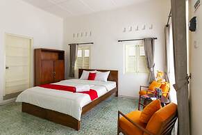 RedDoorz Syariah near Titik Nol Yogyakarta