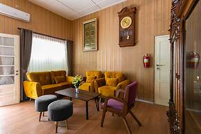 RedDoorz Syariah near Titik Nol Yogyakarta