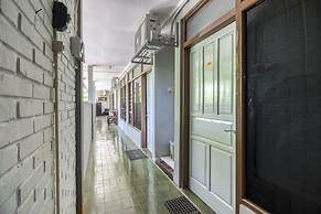 RedDoorz Hostel near Adisucipto Airport Yogyakarta