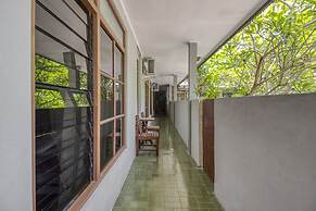 RedDoorz Hostel near Adisucipto Airport Yogyakarta