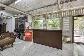 RedDoorz Hostel near Adisucipto Airport Yogyakarta