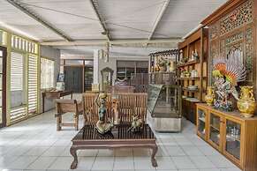 RedDoorz Hostel near Adisucipto Airport Yogyakarta