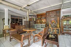 RedDoorz Hostel near Adisucipto Airport Yogyakarta