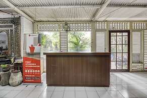 RedDoorz Hostel near Adisucipto Airport Yogyakarta