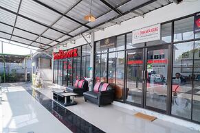 RedDoorz Syariah @ Winong Nganjuk