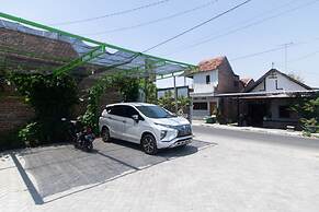 RedDoorz Syariah @ Winong Nganjuk