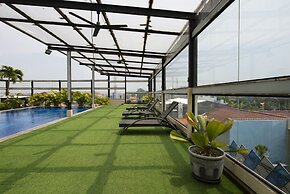 RedDoorz Apartment near Grand City Mall