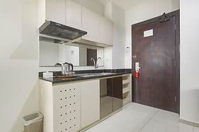 RedDoorz Apartment near Grand City Mall