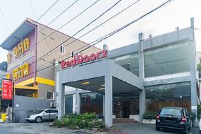 RedDoorz near Bahu Mall Manado