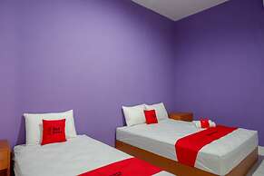 RedDoorz near Alun Alun Kaliwungu Kendal