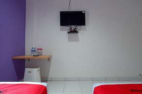 RedDoorz near Alun Alun Kaliwungu Kendal