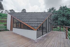 RedDoorz Resort Syariah @ Idelansia Homestay Ciater