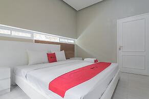 RedDoorz Resort Syariah @ Idelansia Homestay Ciater