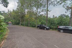 RedDoorz Resort Syariah @ Idelansia Homestay Ciater