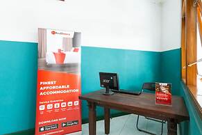 RedDoorz Syariah near Alun Alun Magelang