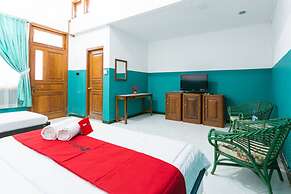 RedDoorz Syariah near Alun Alun Magelang