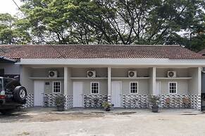 RedDoorz Plus near Tambun Station