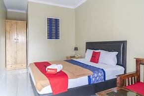 RedDoorz Plus near Tambun Station