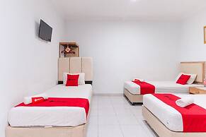 RedDoorz @ Jalan Mojopahit Medan