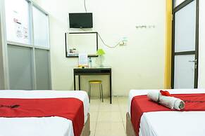 RedDoorz @ Gatot Subroto Ende