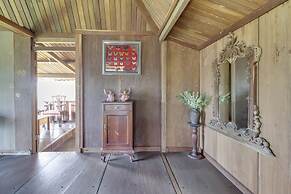 RedDoorz @ Omah Kayu Homestay