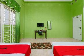 RedDoorz Syariah near Museum Tsunami Aceh 2