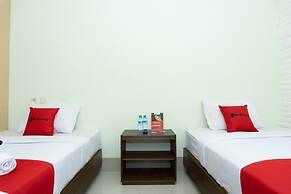 RedDoorz near Alun Alun Madiun