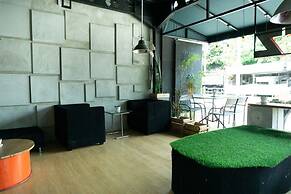 RedDoorz near Alun Alun Madiun