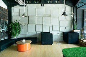 RedDoorz near Alun Alun Madiun