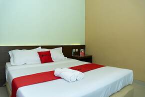 RedDoorz near Alun Alun Madiun