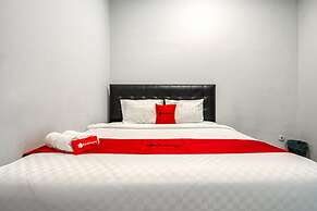 RedDoorz near Surabaya Zoo