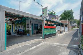 RedDoorz Syariah near Alun Alun Balai Kota Tegal