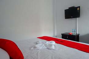 RedDoorz Syariah near Alun Alun Balai Kota Tegal