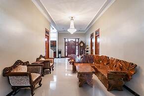 RedDoorz Syariah near Exit Toll Banyumanik