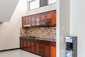 RedDoorz Syariah near Exit Toll Banyumanik