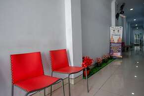 RedDoorz @ Hotel Bravo Pantai Kamali Bau Bau