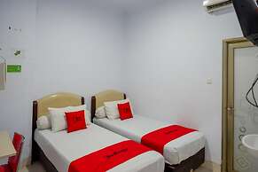 RedDoorz @ Hotel Bravo Pantai Kamali Bau Bau