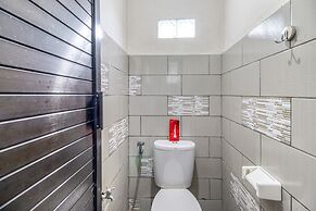 RedDoorz Hostel near Stadion Mandala Krida Yogya