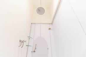 RedDoorz Plus near Ringroad City Walks Medan 2