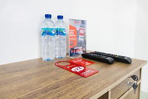 RedDoorz near Universitas Pamulang