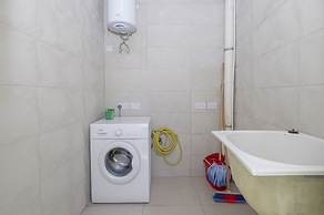 Summer Breeze Maisonette with Terrace by Getaways Malta