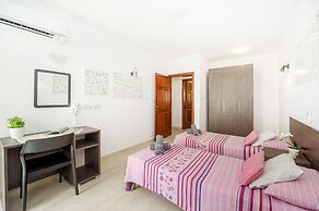 Summer Breeze Maisonette with Terrace by Getaways Malta