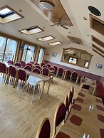 The Bessemer Hotel Carvery and Grill