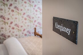 Tŷ Mawr Country Hotel