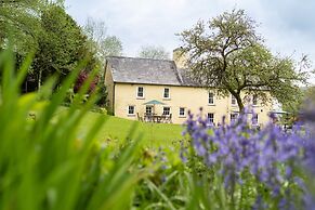 Tŷ Mawr Country Hotel